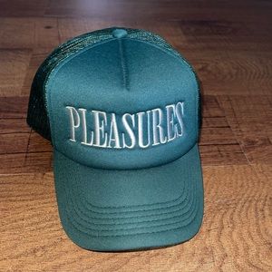 PLEASURES GREEN TRUCKER HAT